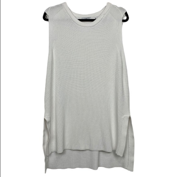 H by Halston Sweaters - Halston Ribbed Knit Sleeveless Crew Neck Sweater